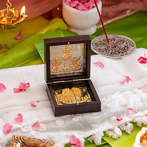 Buy Send Lakshmi Ganesha Saraswati Pocket Temple Gift Online FNP