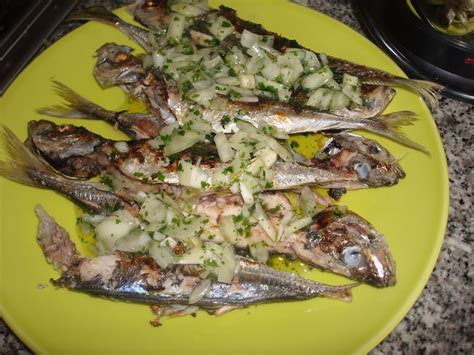 Faca E Garfo Carapau Grelhado