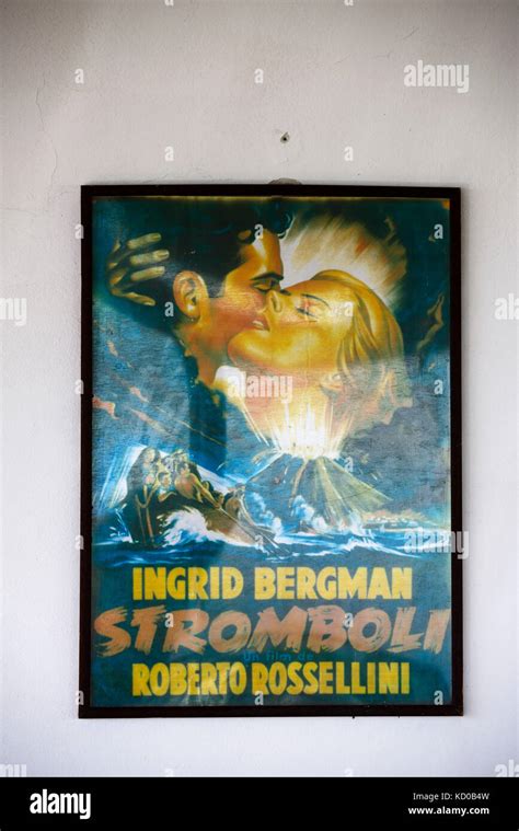 Póster De Película Stromboli Con Ingrid Bergmann En El Cafe Ingrid La Isla De Stromboli Lipari