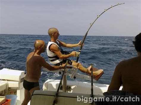 Biggame It Pesca In Drifting Al Tonno Rimini Pesca In Mare Dalla Barca