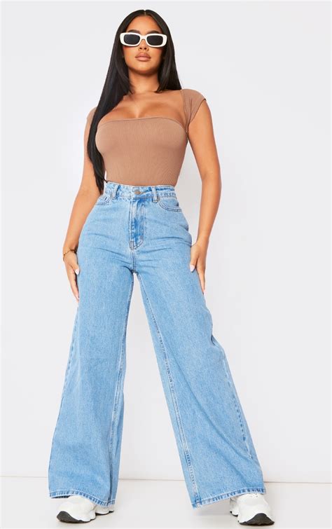 The Petite Light Blue Wide Leg Jeans Prettylittlething Aus