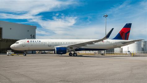 Delta Air Lines adds Viasat in-flight connectivity service - SpaceNews