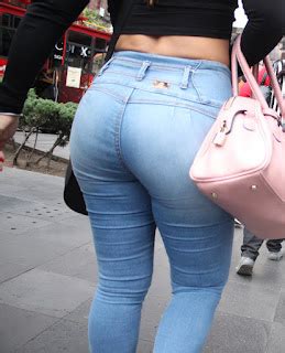 Chava Nalgona Con Jeans Pegados Mujeres Bellas En La Calle