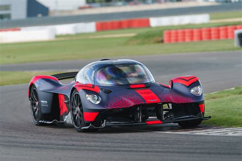 New Aston Martin Valkyrie: specs, pictures and engine sound | Auto Express