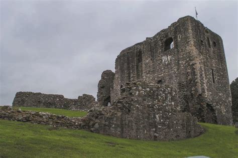 Dundonald Castle - The Castle Guide