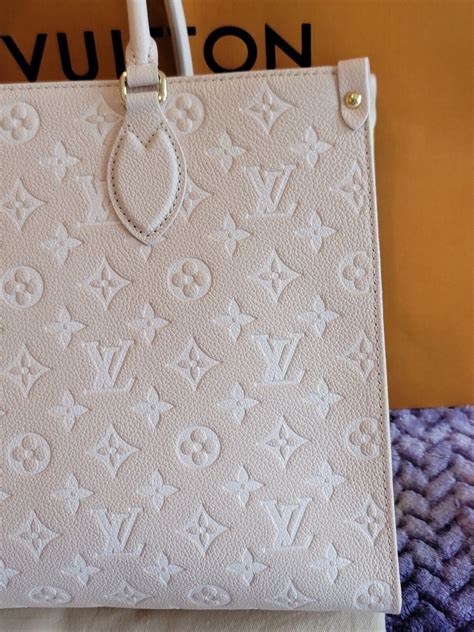 Louis Vuitton Onthego MM Giant Monogram Spring In The City Empreinte