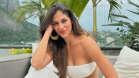 Mari Gonzalez bate o martelo e revela o que fará mansão que