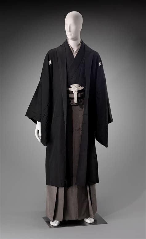 Man S Formal Kimono Or Long Robe In Plain Black With Five White