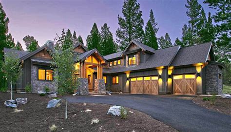 Mountain Craftsman House Plan 4 Beds And 3 Car Garage