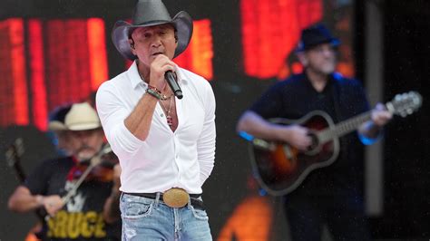 Remembering Baseball Legend Tug McGraw: A Tribute to His Life 1