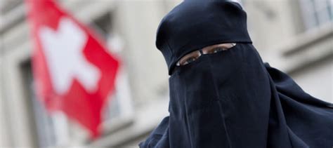 Swiss Lawmakers Approve Step Towards Burqa Ban Ary News