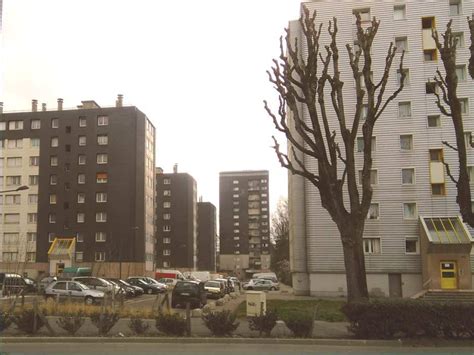 Grenoble Un Mort Et Bless S Lors D Une Fusillade Lanc E Par Un Homme