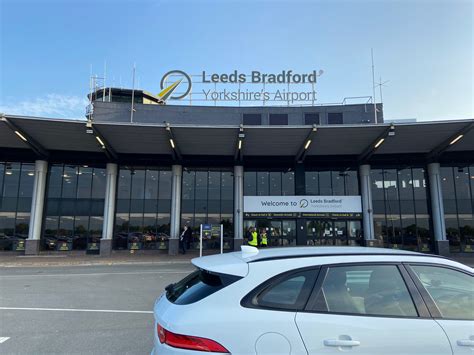 Leeds Bradford Airport Transport Flughafen Ins Zentrum Bus Taxi