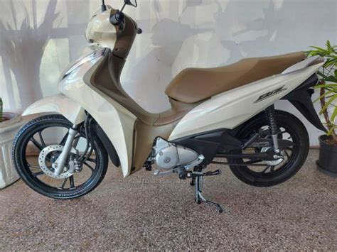 HONDA BIZ 125 2023 2024 Branca R 19 000 00 Vavá Motos