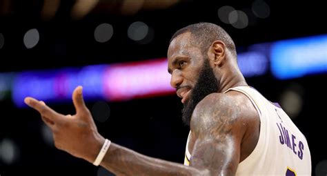 Lebron James Sigue Siendo El Rey Para Los Aficionados Relevo