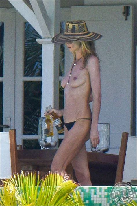 Heidi Klum Nuda ~30 Anni In Beach Babes