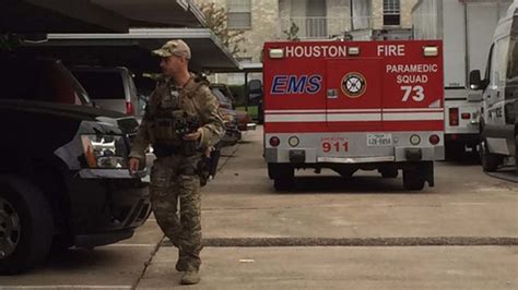 Photos Swat Standoff In Southwest Houston Abc13 Houston