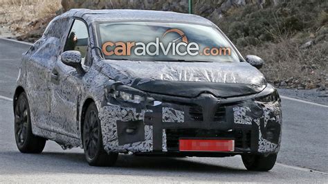 Renault Clio Spied Drive