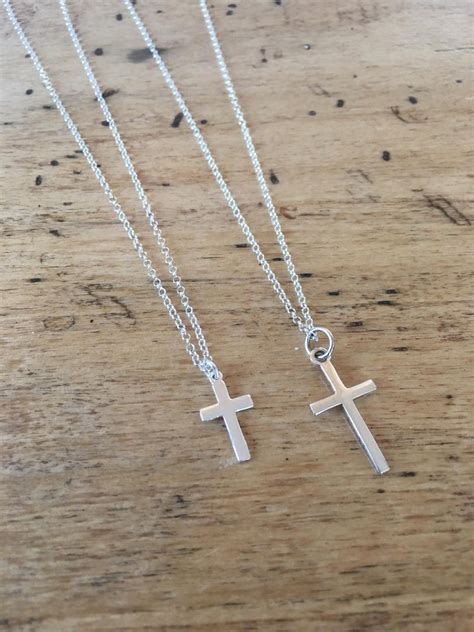 Collier CROIX chaine argent petite croix collier personnalisé