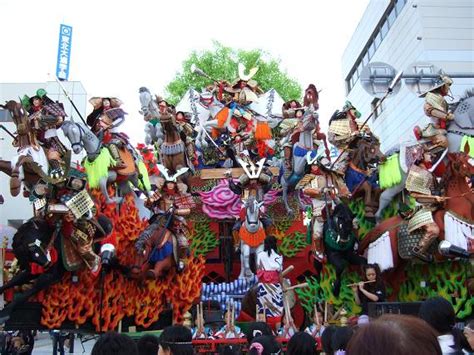 09前夜祭 山車一覧 その1 八戸三社大祭 お祭りレポート 楽天ブログ