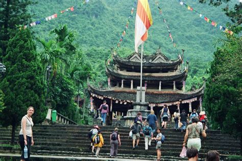 Top Most Famous Pagodas In Vietnam