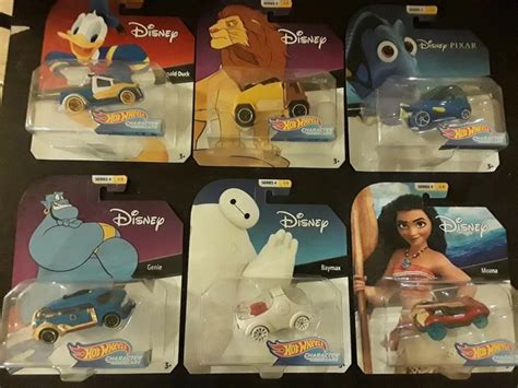 HOT WHEELS DISNEY Character Cars Series 4 Set Donald Genie Moana Dory