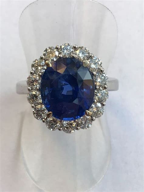 18 Kt White Gold Ring 6 29 Ct Sapphire Diamond With Catawiki