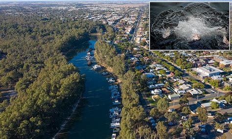 Australia Day Tragedy As A Man S Body Is Pulled From A Popular Swimming