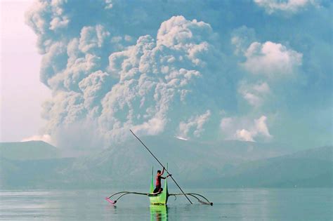 Philippines On Alert As Volcano Spews Ash Lava Read Qatar Tribune On The Go For Unrivalled