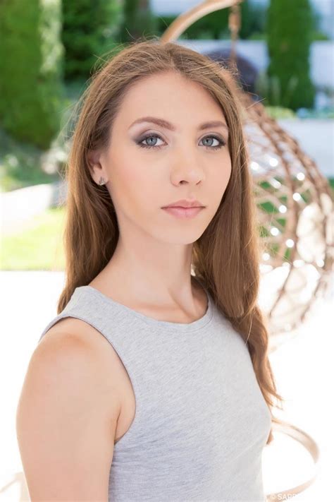 Amina Danger Cums Hard In Lesbian Fingerfucking Photos