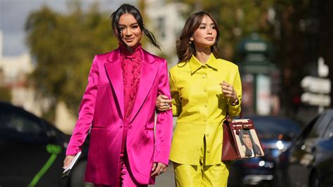 How To Style Neon In A Chic Way And 5 Incredible Neon Pieces To Shop