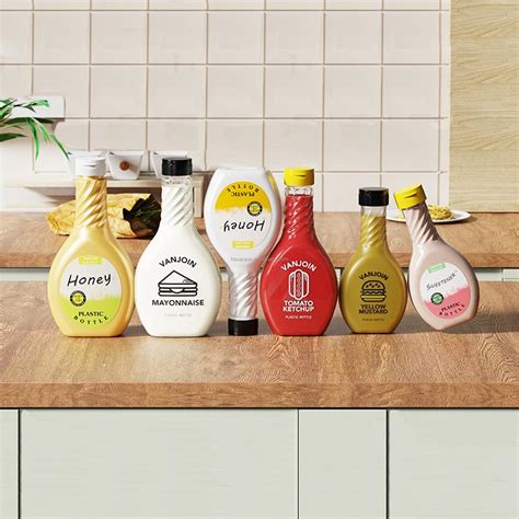 New Arrival Long Neck PET 500ml Plastic Hot Sauce Bottle With Snap Top Cap