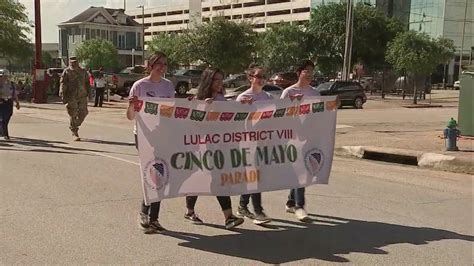 Hundreds turn out for Cinco de Mayo parade in downtown Houston - ABC13 ...