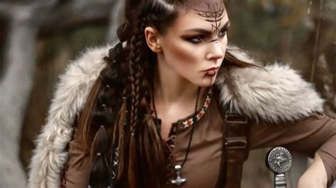 viking jewelry exploring  world  norse womens adornments