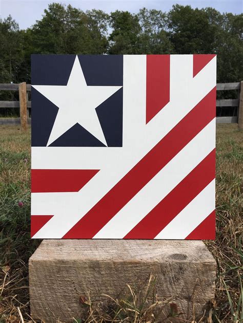 US Flag Design Barn Quilt Etsy Painted Barn Quilts Barn Quilt