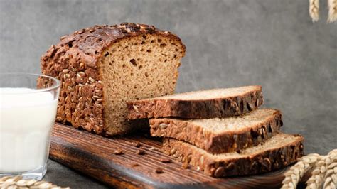 Brown Bread Benefits And Ways To Eat It Healthshots