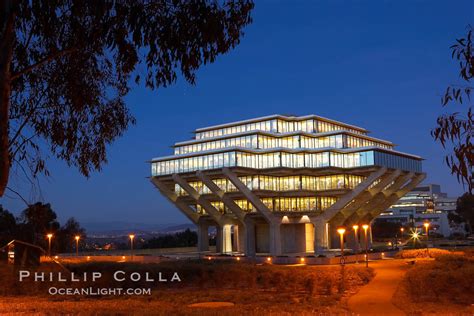 Ucsd Library At Sunset University Of California San Diego La Jolla