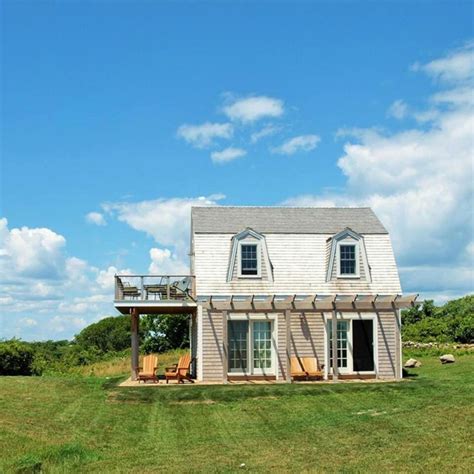 The 9 Best Seaside Cottages for Rent in Rhode Island | Beach house ...