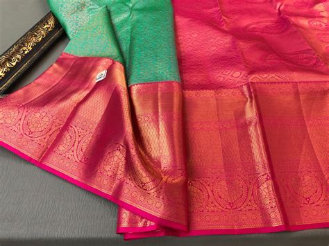 Exclusive Pure Kanjivaram Handloom Silk Saree With Blouse Silk Mark