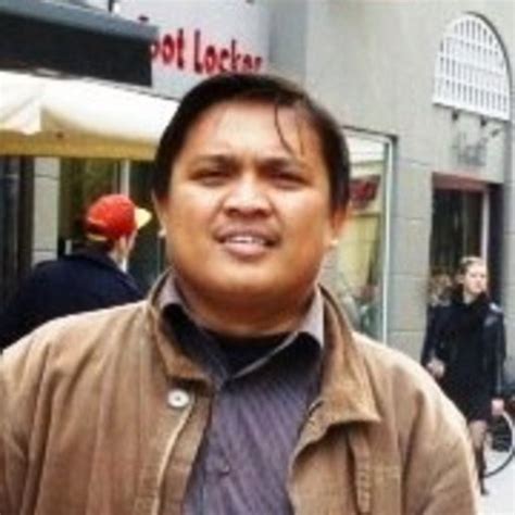 abdul malik senior lecturer phd universitas negeri makassar