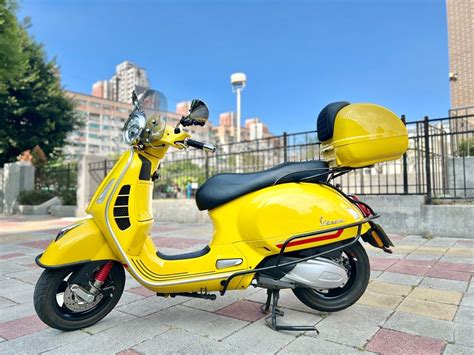 2021年 偉士牌 Vespa Gts300 Super Sport Hpe引擎 太古車 經典配色 機車 重機在旋轉拍賣