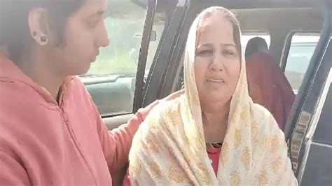 मर्डर या सुसाइड खेत में मिली मां बेटे की लाश दर्दनाक मंजर देख सिहर उठे लोग Mother And Son