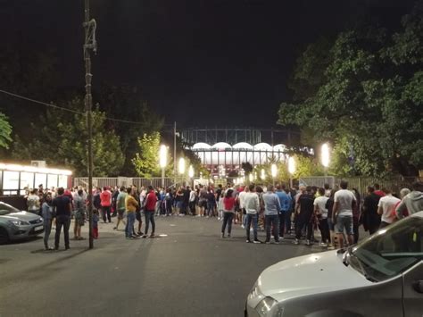 GALERIE FOTO Dinamo Botoșani Mari probleme cu biletele la Arena