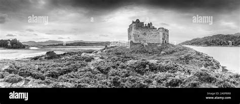 The Ruins Of The Th Century Eileen Tioram The Dry Island Castle In