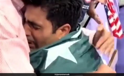 Wrapped In Pakistan Flag Arshad Nadeem Breaks Down After Clinching