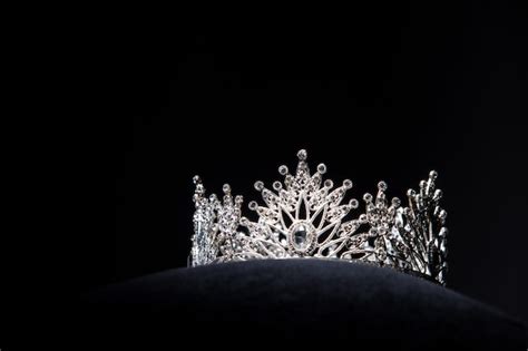 Premium Photo | Diamond silver crown for miss pageant beauty contest