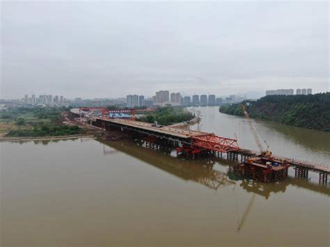 在鄂央企建设的江西蟠龙大桥项目主桥完成第三轮顶推 湖北日报新闻客户端