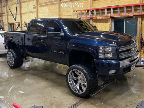 Rough Country Suspension Lifts For Chevrolet Silverado