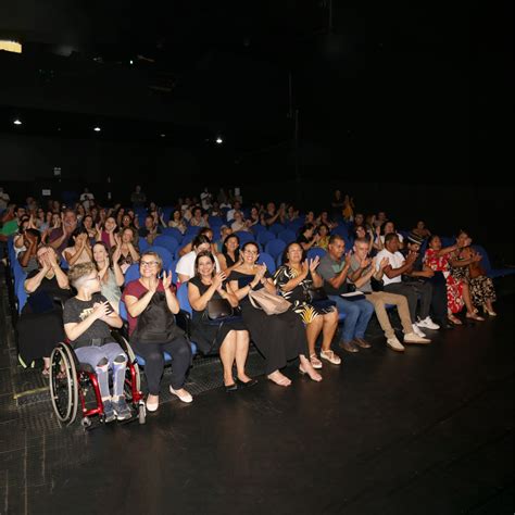 181 Servidores Da Prefeitura De Valinhos Recebem Homenagem Pelos 25