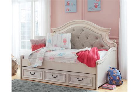 Clearance Ashley Storedaybeds